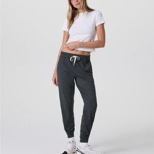 Vuori Performance Joggers Charcoal Heather Small